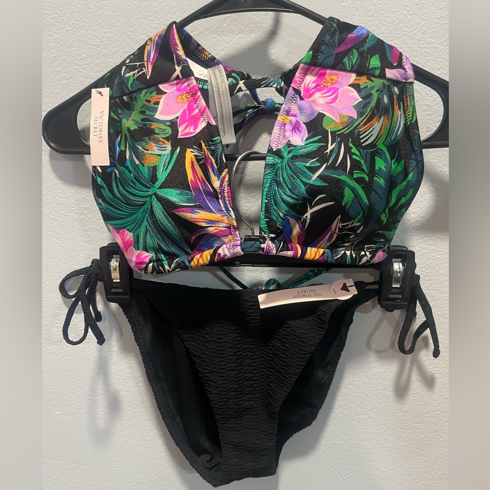 NWT Victoria's Secret bikini
